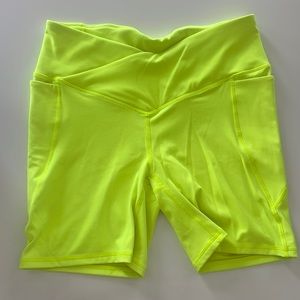 Fabletics oasis pureluxe HW crossover 6” short